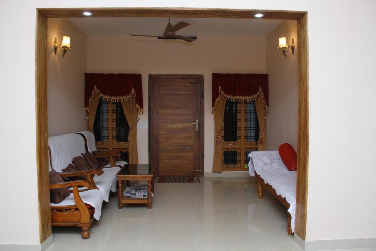 Anand Homestay Kattappana Bagian luar foto