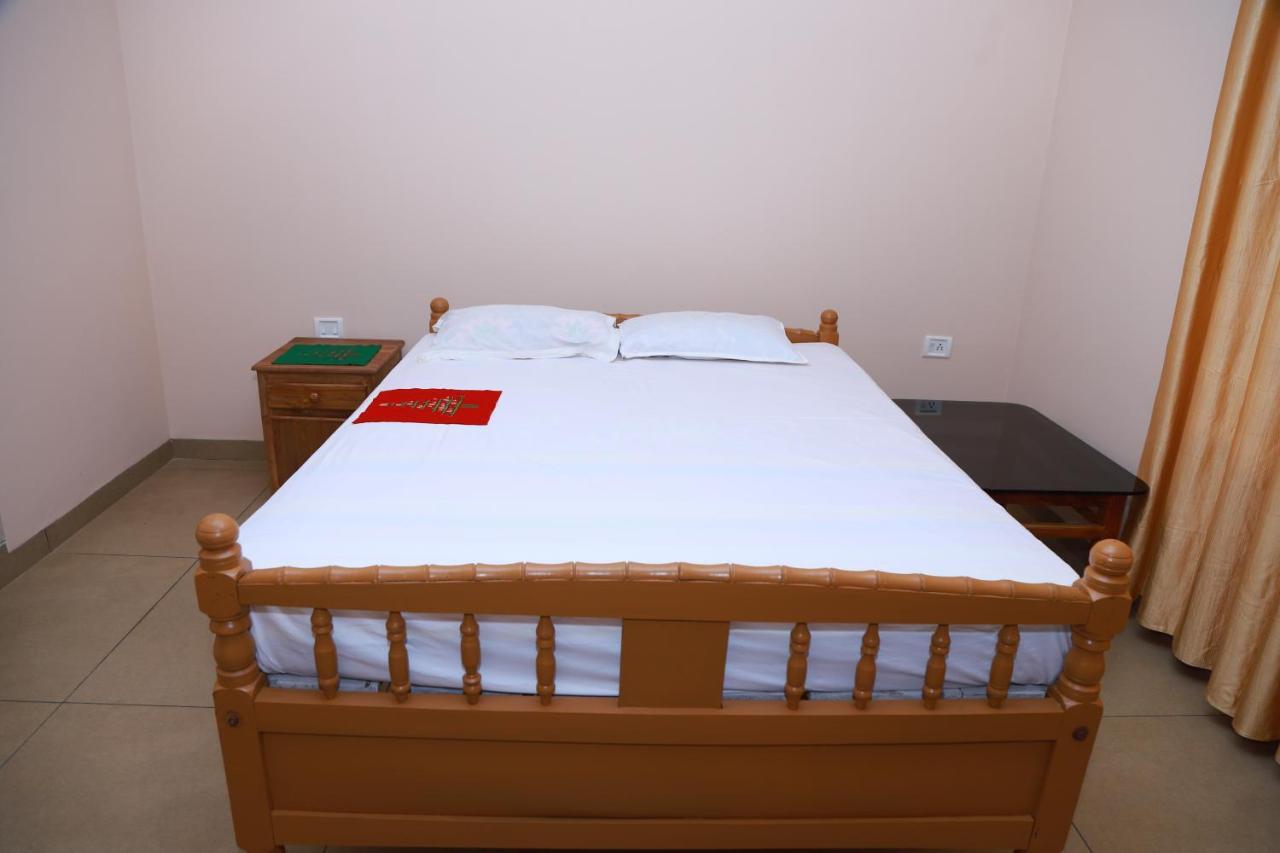 Anand Homestay Kattappana Bagian luar foto